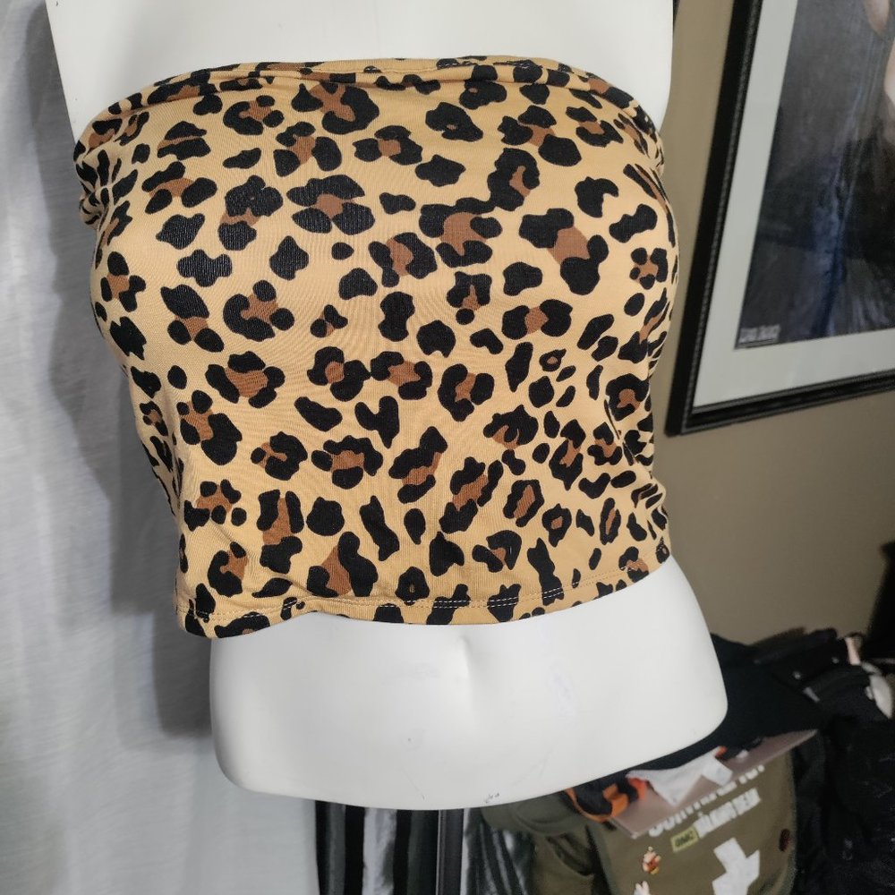 Heart & Hips - Sexy Animal Print Tube Top